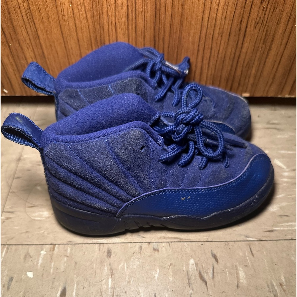 Kids Jordan 12 Royal Blue Velvet used